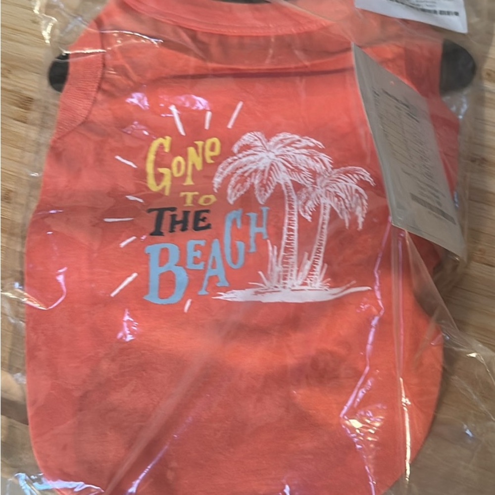 🌴 NEW WITH TAGS | Dog “Gone to the Beach” Dog Tank Top – Coral | Size Medium 🐾